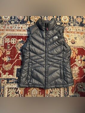 The Northface Goosedown Vest 550 Metallic Grey Womens Size Large